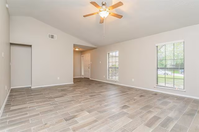 1712 Homestead St Flower Mound, TX 75028 photo 4