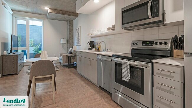 1419 24th Ave Seattle, WA 98122 photo 3