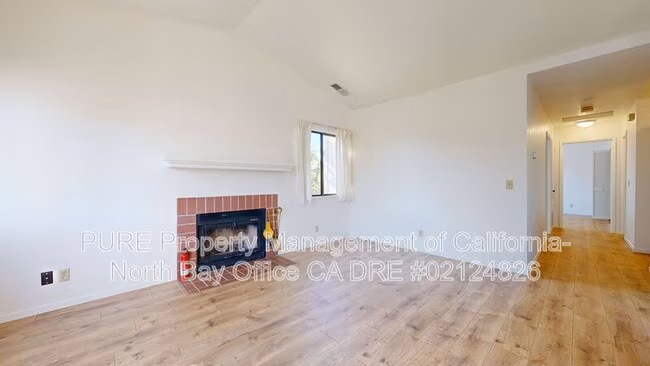 2589 Westberry Dr Santa Rosa, CA 95403 photo 4