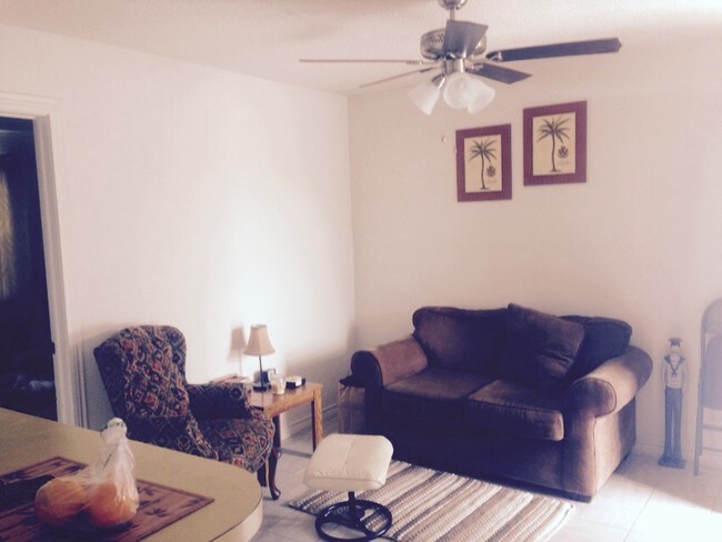 1215 N 4th St Killeen, TX 76541 photo 3