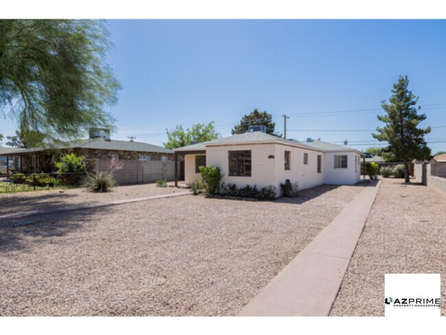 2449 E Fairmount Ave Phoenix, AZ 85016 photo 2