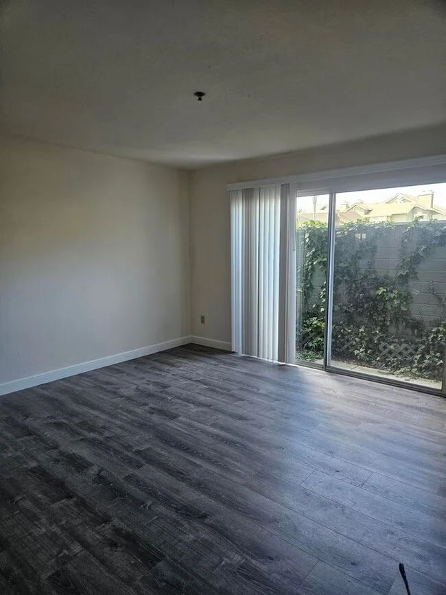 1813 Ipswich Ln Daly City, CA 94014 photo 5