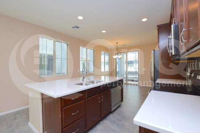 1723 E Dogwood Ln Gilbert, AZ 85295 photo 5