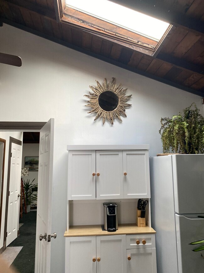 3652 Promontory St San Diego, CA 92109 photo 4