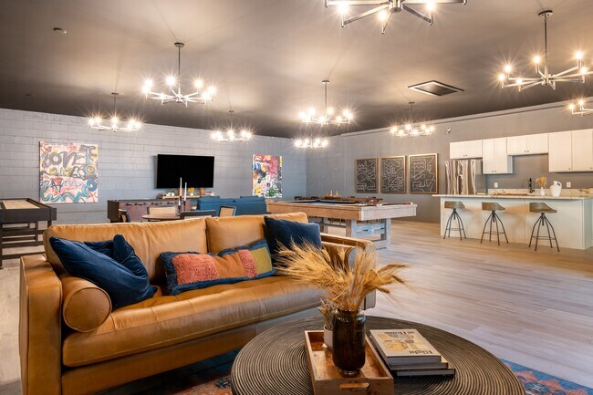 SAFE HARBOR APARTMENTS photo 3