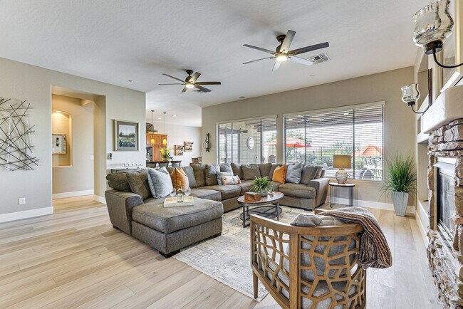 41708 N Cross Timbers Trail Anthem, AZ 85086 photo 3