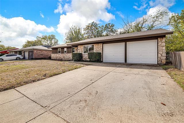 909 Kelley Dr Everman, TX 76140 photo 4