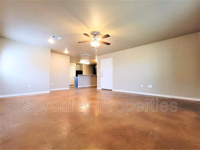 737 Laila Ln Belton, TX 76513 photo 2