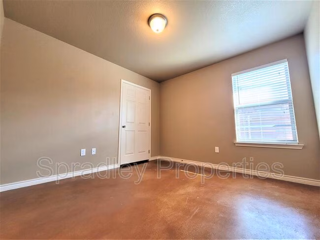 737 Laila Ln Belton, TX 76513 photo 4