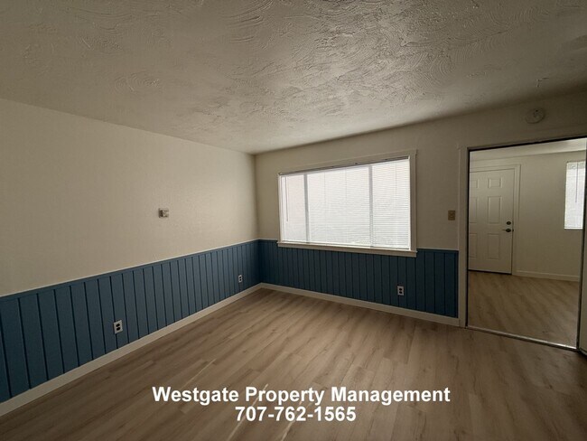 360 E School St Cotati, CA 94931 photo 5