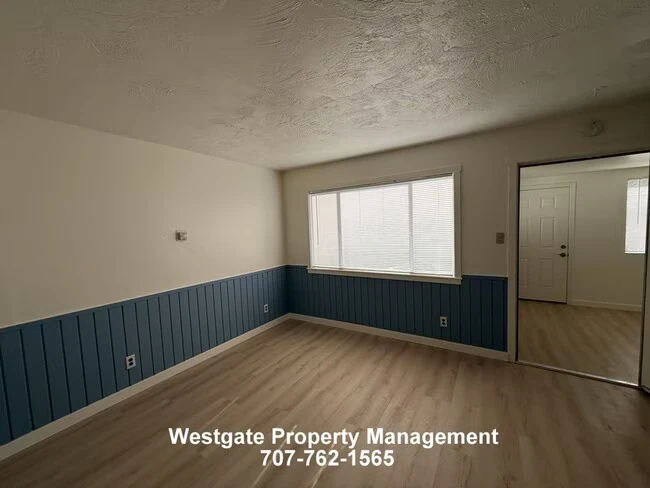 360 E School St Cotati, CA 94931 photo 5