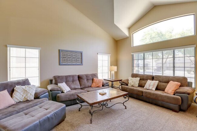 16352 W Roosevelt St Goodyear, AZ 85338 photo 3