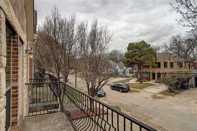 6010 La Vista Drive, Dallas, TX 75206 photo 3