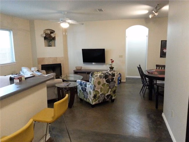 2809 Rio Grande St Austin, TX 78705 photo 5