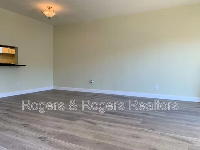 6977 Chantel Ct San Jose, CA 95129 photo 2