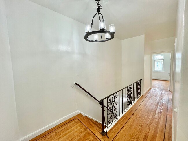 540 - 542 Vallejo Street photo 5