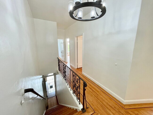 540 - 542 Vallejo Street photo 3