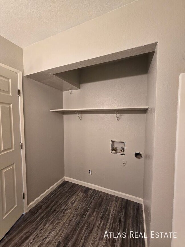 465 W Ivyglen St Mesa, AZ 85201 photo 5