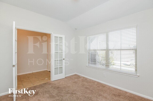 10117 Clemmons Road, Fort Worth, TX 76108 photo 4