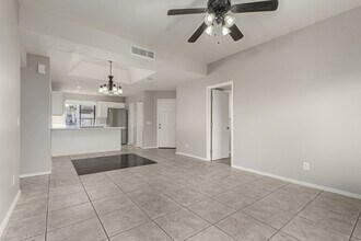 11666 N 28th Dr Phoenix, AZ 85029 photo 4