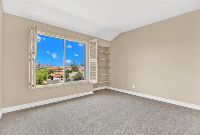 17486 Plaza Dolores, San Diego, CA 92128 photo 3