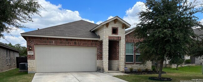 5939 Akin Song San Antonio, TX 78261 photo 4