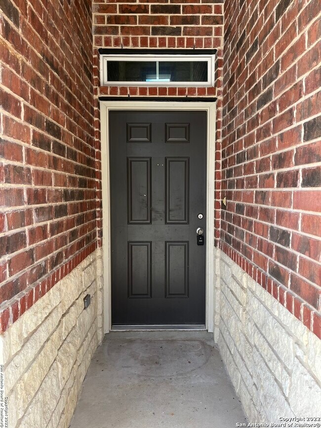 5939 Akin Song San Antonio, TX 78261 photo 2