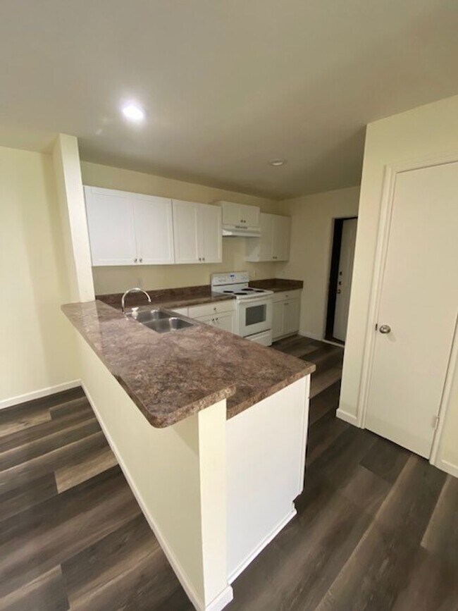 5607 Lakebend W Dr San Antonio, TX 78244 photo 2