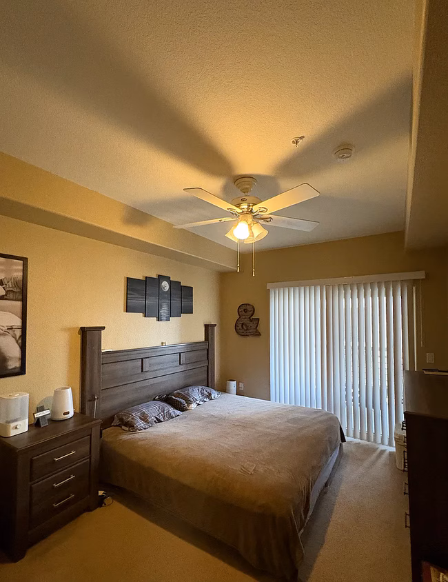 330 J St San Diego, CA 92101 photo 2