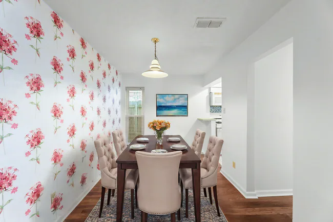 1801 W 37th St Austin, TX 78731 photo 2