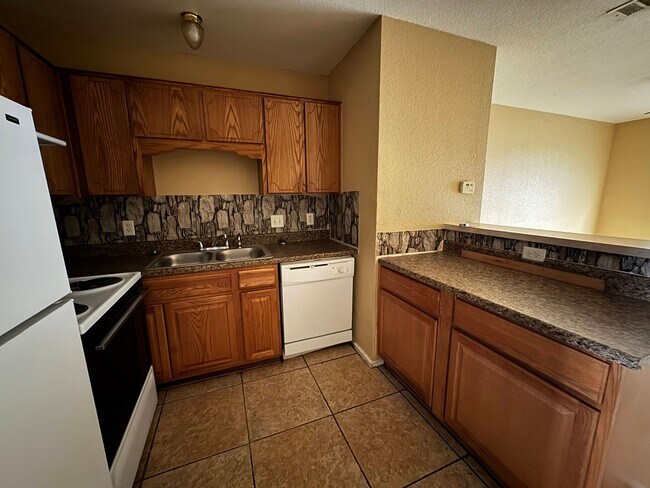 1901 Monte Carlo Ln Killeen, TX 76543 photo 5