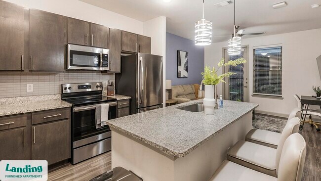 2800 NE Green Oaks Blvd Grand Prairie, TX 75050 photo 4