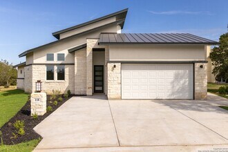 118 Cap Rock Dr Horseshoe Bay, TX 78657 photo 4