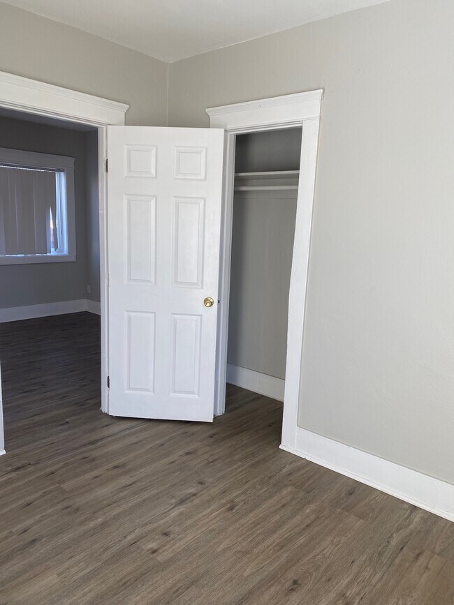 4477 Polk Ave San Diego, CA 92105 photo 2
