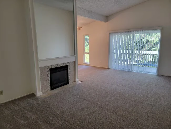 4125 George Ave San Mateo, CA 94403 photo 2