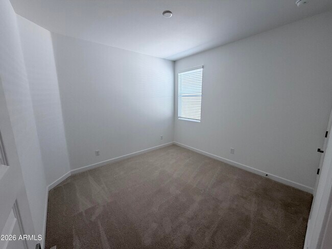 6991 W Pinnacle Vista Dr Peoria, AZ 85383 photo 3
