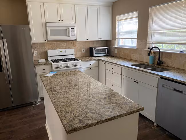 3105 Dartmouth Dr Irving, TX 75062 photo 3