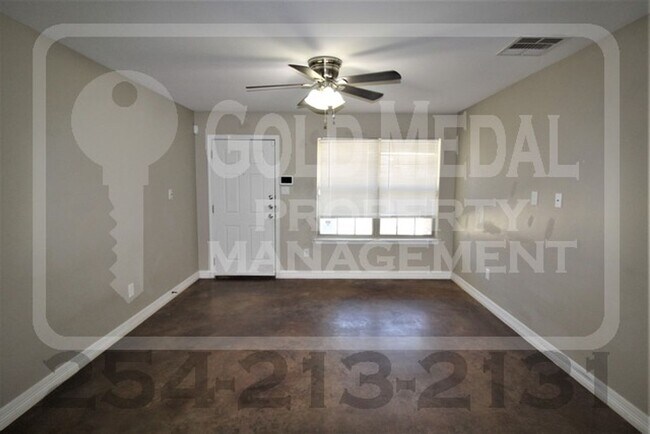 1017 S 9th St Copperas Cove, TX 76522 photo 3