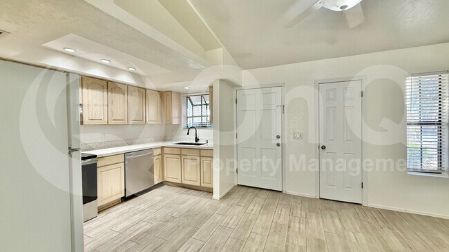 1500 N Sunview Pkwy Gilbert, AZ 85234 photo 4