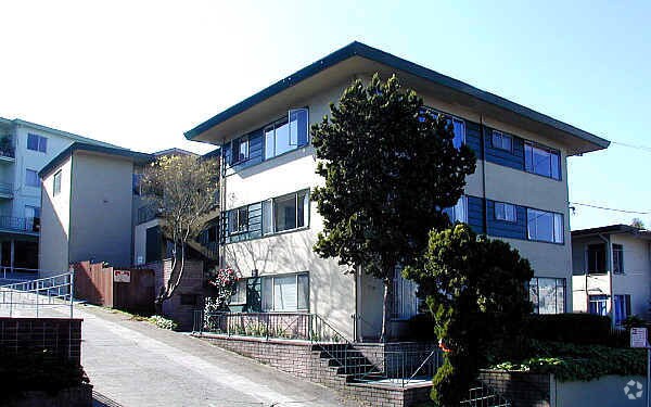 216 Orange St photo 2
