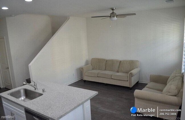 2022 Quartet Loop Chula Vista, CA 91915 photo 5
