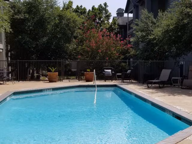 7631 US-290 Austin, TX 78736 photo 3