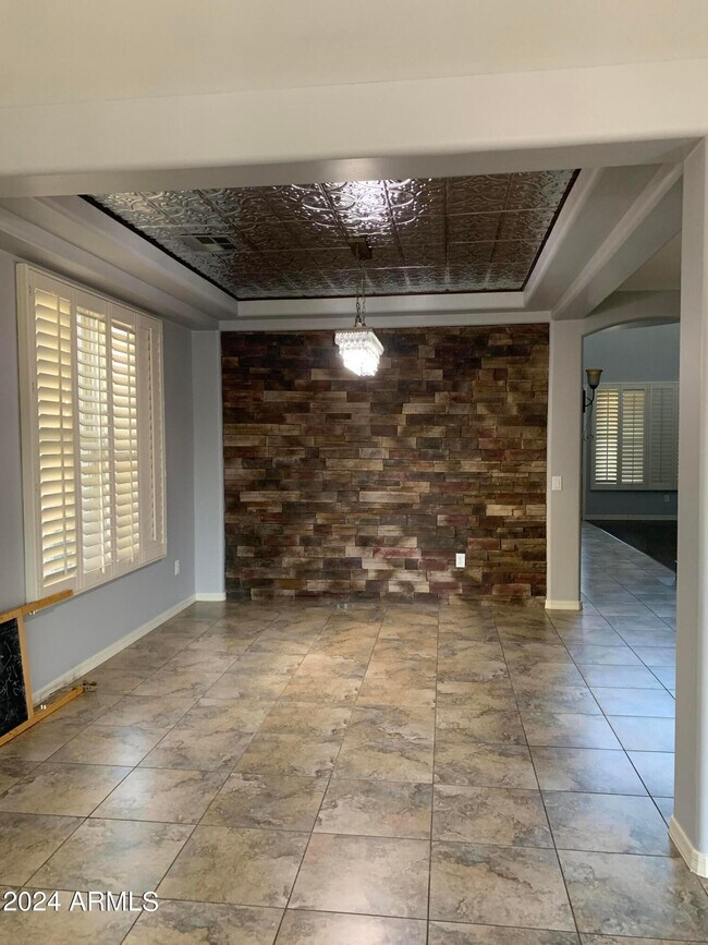2219 E Wisteria Dr Chandler, AZ 85286 photo 5