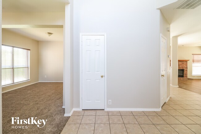 8517 Prairie Rose Lane, Fort Worth, TX 76123 photo 2