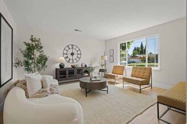 7631 Santa Paula Dr Gilroy, CA 95020 photo 3