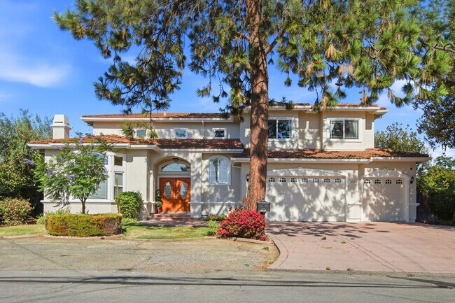 1367 Ramon Dr Sunnyvale, CA 94087 photo 2