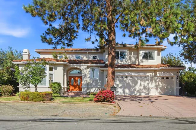 1367 Ramon Dr Sunnyvale, CA 94087 photo 2