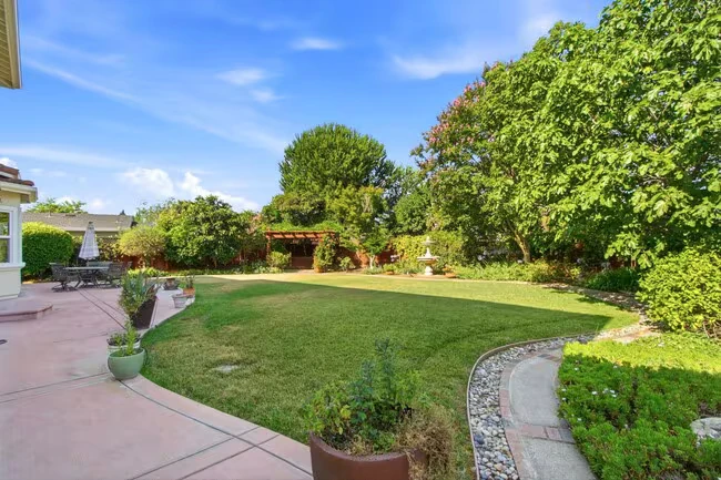 1367 Ramon Dr Sunnyvale, CA 94087 photo 3