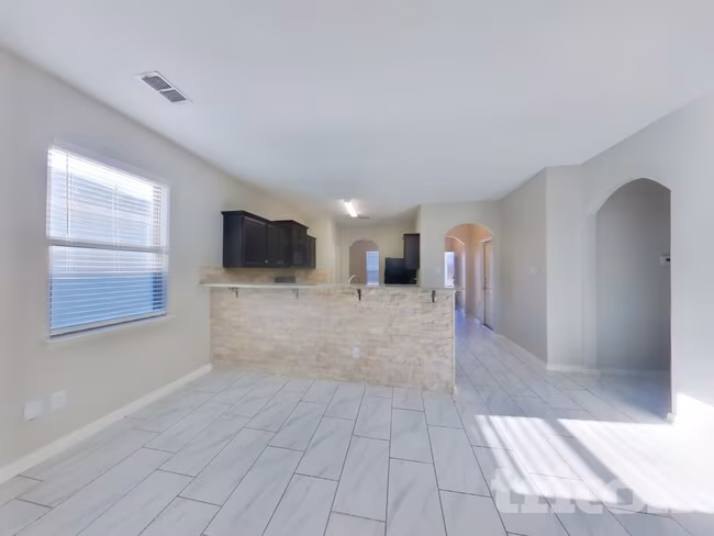 1342 Barrel Dr Dallas, TX 75253 photo 3