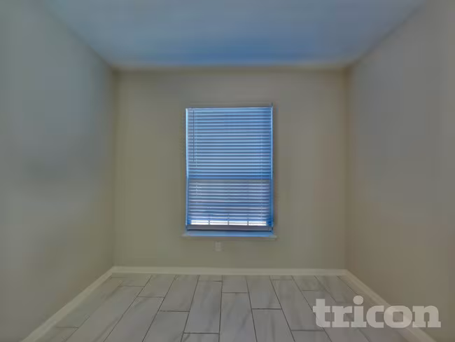 1342 Barrel Dr Dallas, TX 75253 photo 4